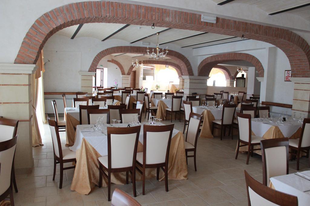 Agriturismo Al Passaggio Di Pirro Villa Miglionico Eksteriør billede